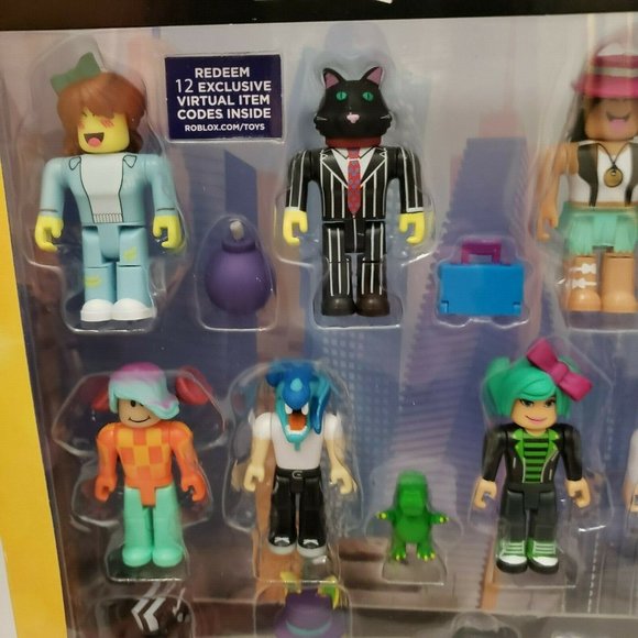 New ROBLOX Celebrity Collection Series 1 Exclusive 12 Figures 18 pc Shopgirl Cat - Picture 6 of 12